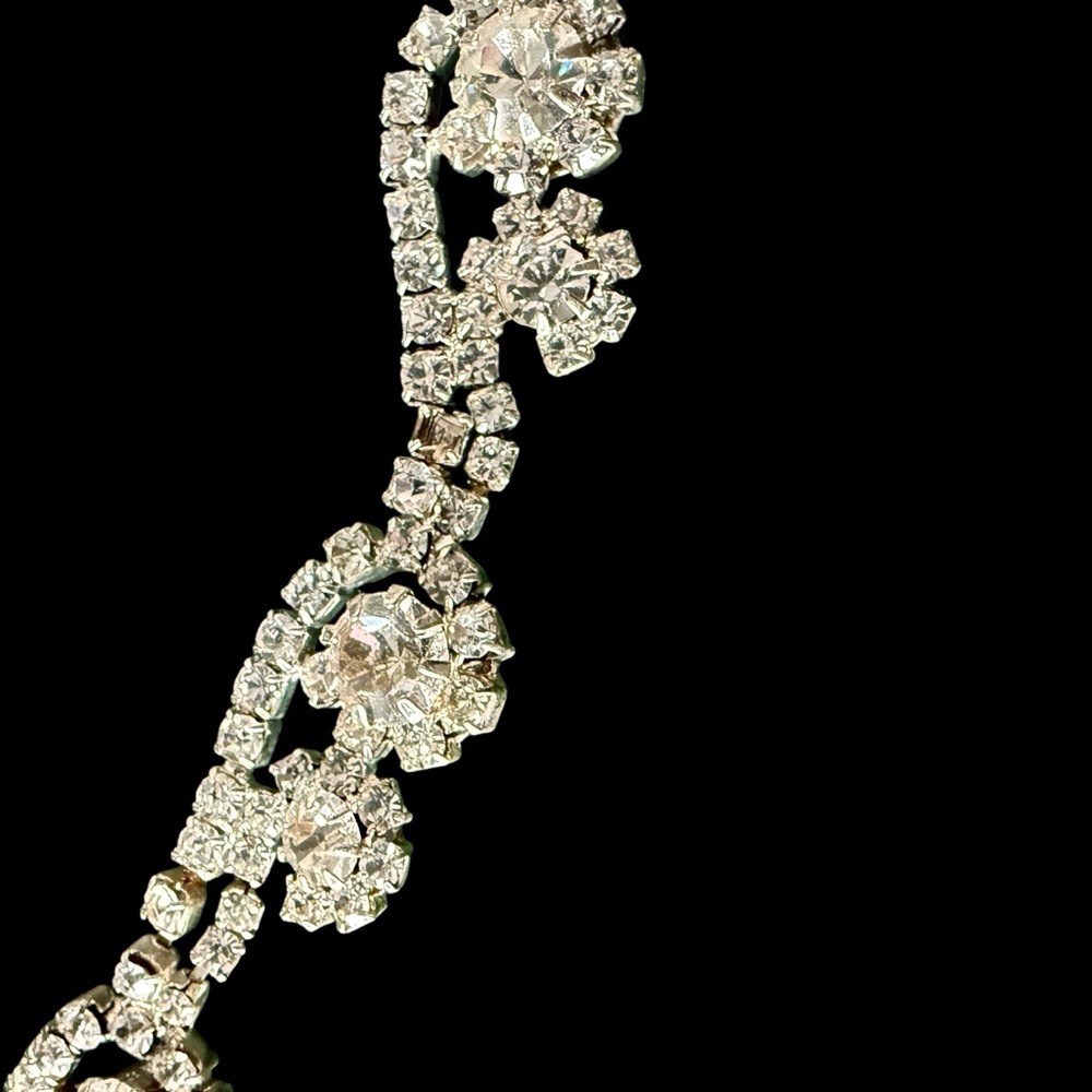 Vintage Mid-Century Silver-Tone Rhinestone Floral Choker Necklace – 18" L - Picture 11 of 13
